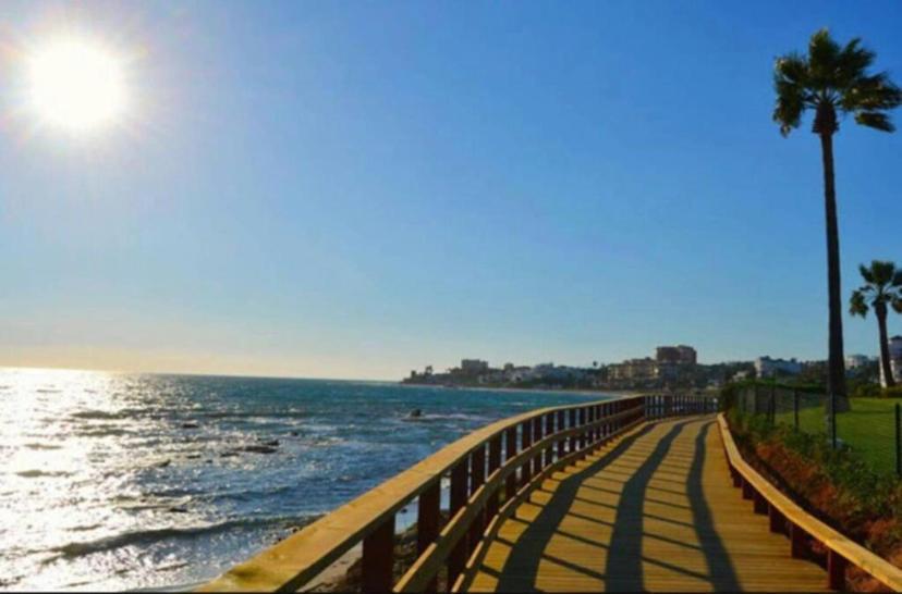 Espectaculares Vistas A Africa Y Gibraltar Villa Malaga Exterior photo